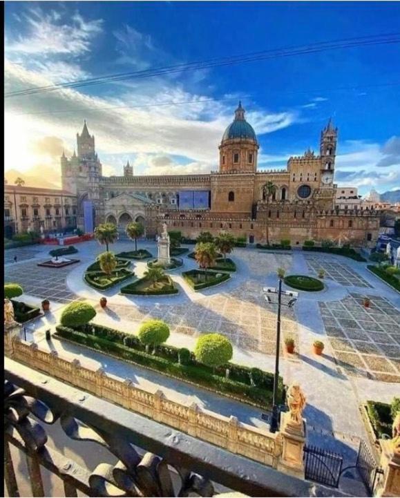 Antico Vicolo Della Cattedrale Apartman Palermo Kültér fotó